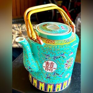 Zhongguo Jingdozhen Teapot